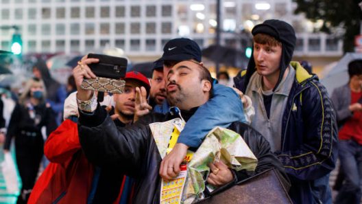 فيلم People Just Do Nothing: Big in Japan 2021 ايجي بست