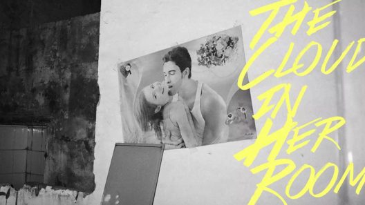 فيلم The Cloud in Her Room 2020 ايجي بست