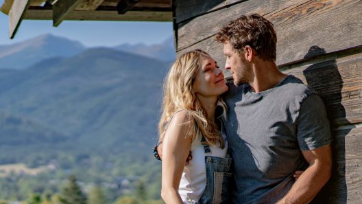 فيلم The Taming of the Shrewd 2022 ايجي بست