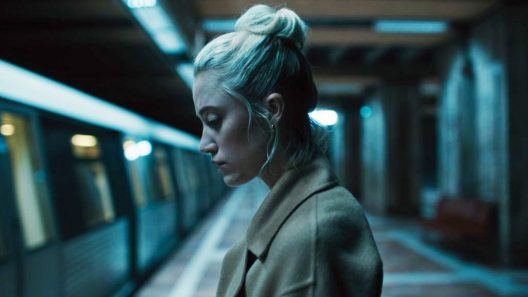 فيلم Watcher 2022 ايجي بست