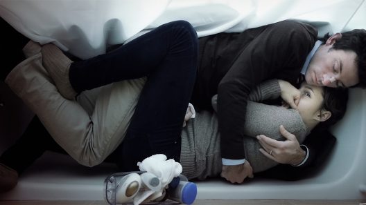 فيلم Upstream Color 2013 ايجي بست